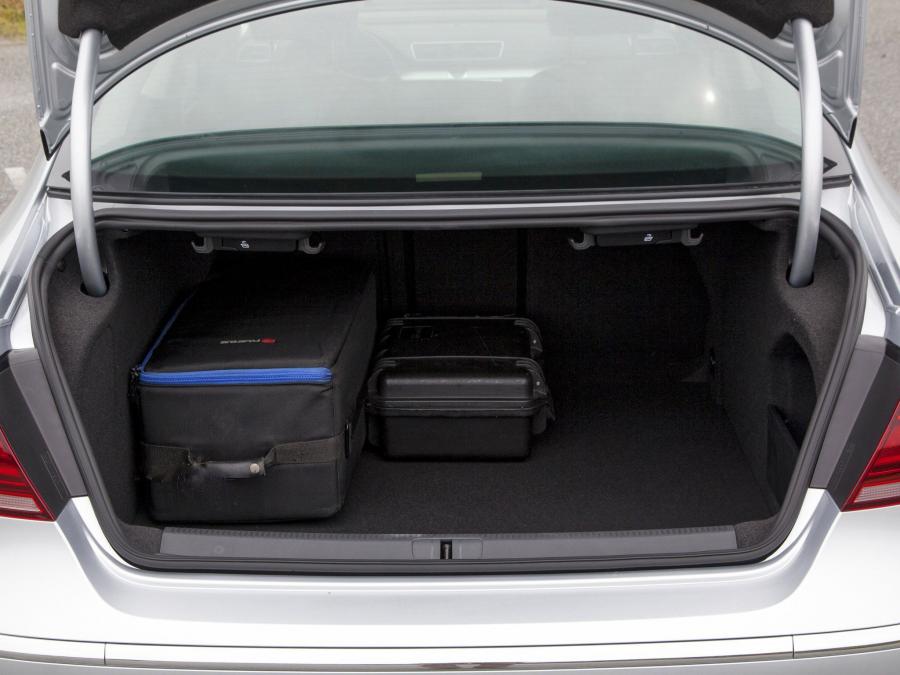  Volkswagen Passat CC 2012 года  (US) (фото 2 из 16)